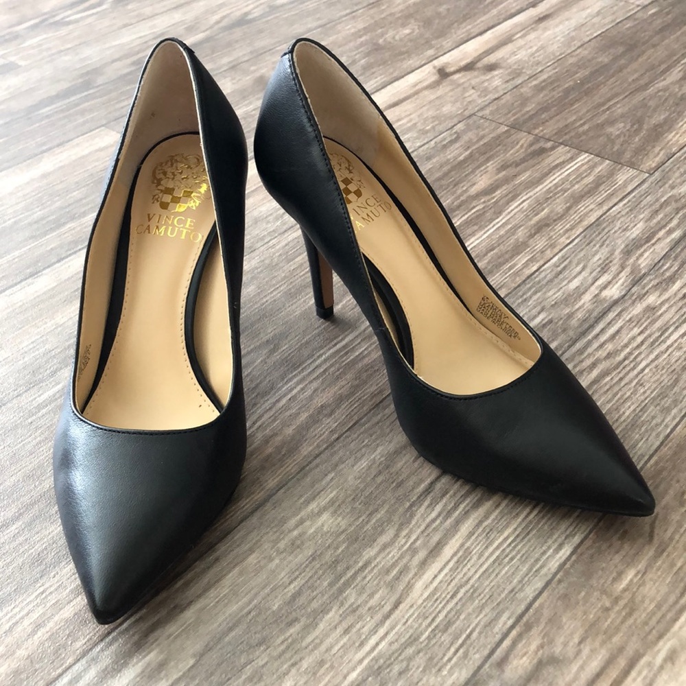 Vince Camuto black heels, brand new! Size 6.5